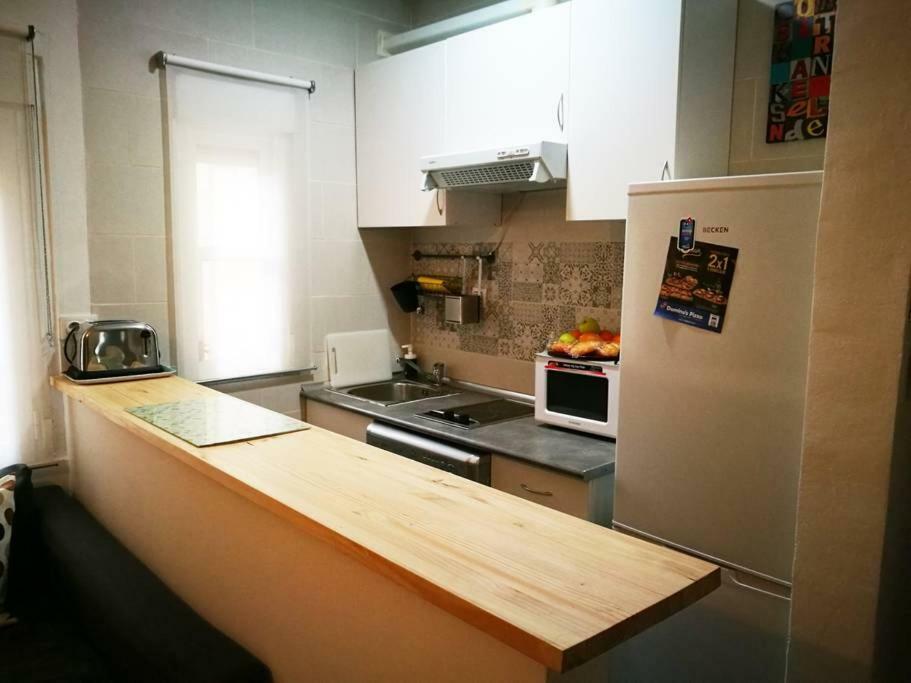 Apartamento Urgel Madrid Exterior photo